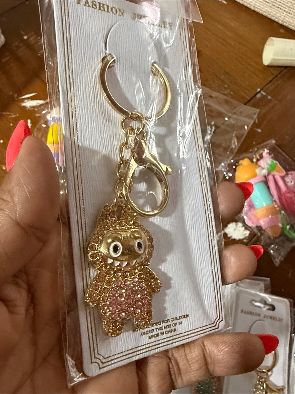 Keychain bundle- Gold & Multicolor - Picture 4 of 8